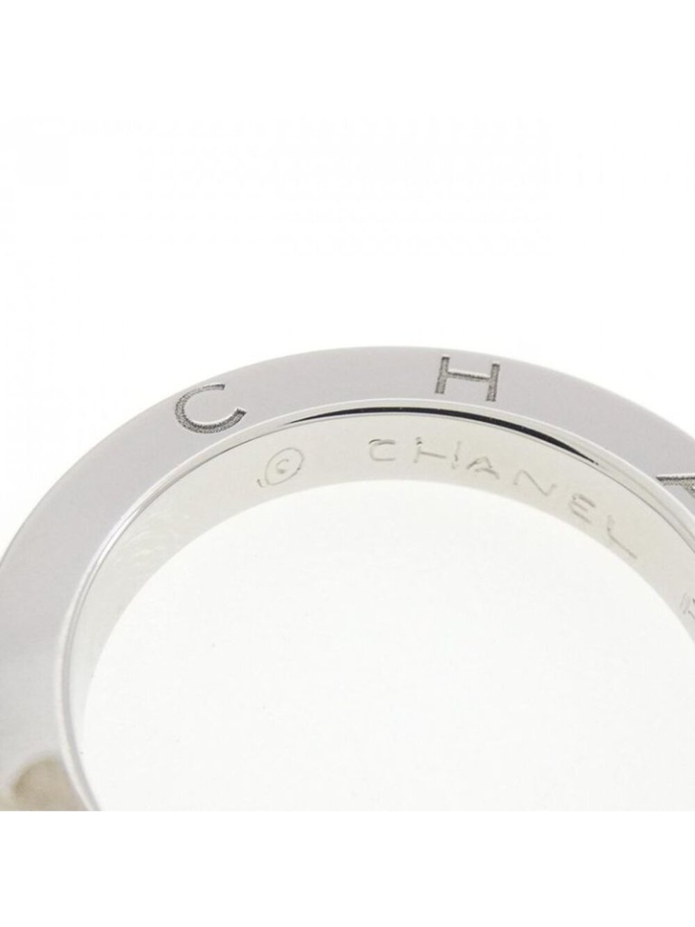 Chanel C Signature Ring - Picture 5 of 7